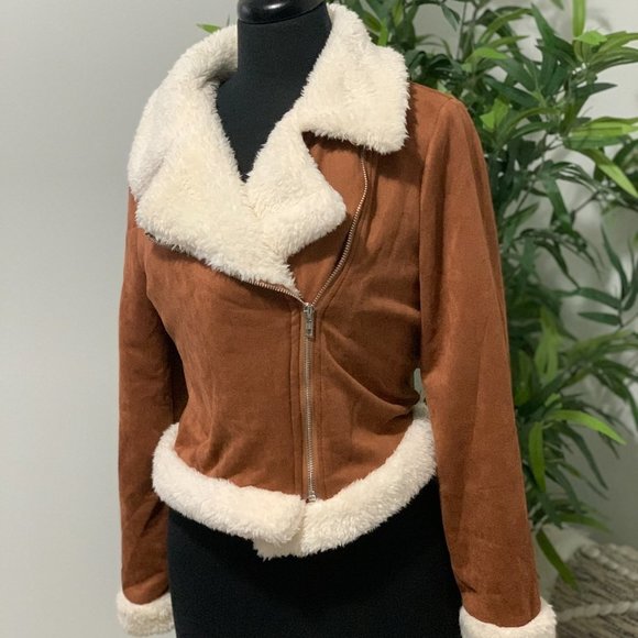 BRAND NEW | COZY WINTER JACKET | FULLY LINED | FAUX SUEDE | SHERPA - Picture 3 of 7
